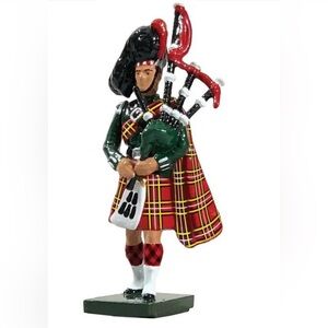 NWT NEW NIB MINT W. Britain Black Watch Piper Figurine Figure Miniature Soldier